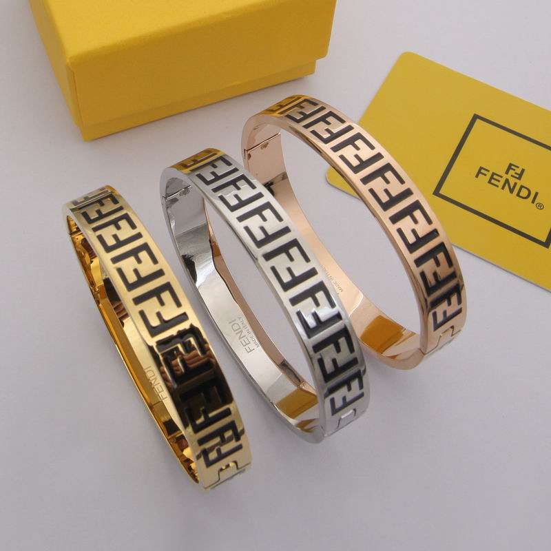 Fendi bracelet 09yxq03